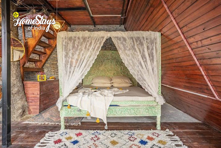 Bedroom1.1-Solitude Song Tree House, Bahu-Banjar