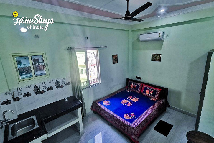 Classic-Room-1-Gratitude Homestay, Tapovan-Rishikesh