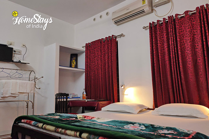 Classic-Room-1-Meenachil Riverside Farmstay-Kottayam