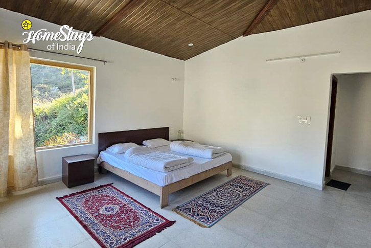 Classic-Room-2-Pristine Peaks Homestay-Sankri