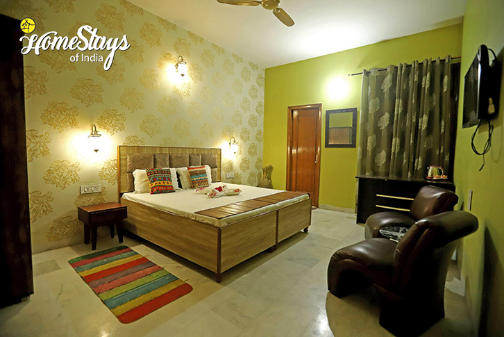 Classic-Room-2-The Wellness Homestay-Amritsar