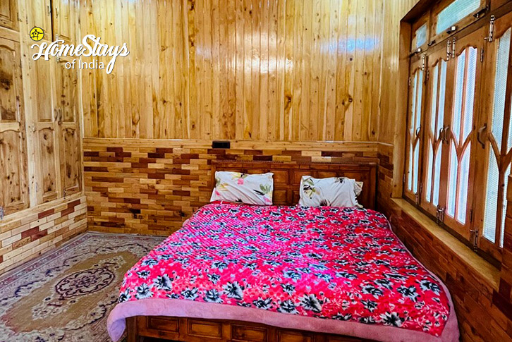 Classic-Room-2-Calm Woods Homestay, Devalsari