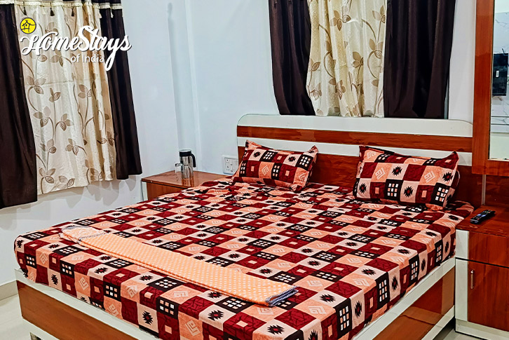 Classic-Room-2-Blissful Breeze Homestay-Matheran