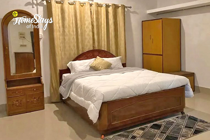 Classic-Room-3.1-Embrace The Nature Homestay-Kaziranga 