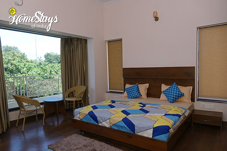 Classic-Room-5-For Rest Homestay-Ramnagar