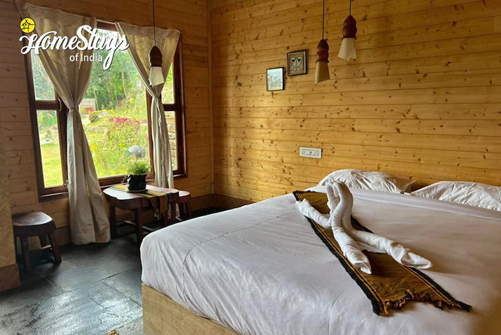 Classic-room-1-Beyond the Lake Cottage - Mirik