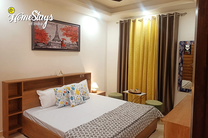 Classic-room-1.2-Positive Vibes Homestay-Rishikesh