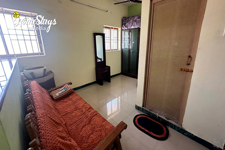 Sitting area-room-Noyyal Homestay-Coimbatore