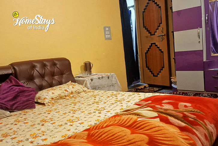 Classic-Room-2-Comfort Corner Homestay-Srinagar