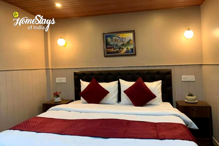 Classic-room-2-Enchanting Hills Homestay-Ghoom, Darjeeling