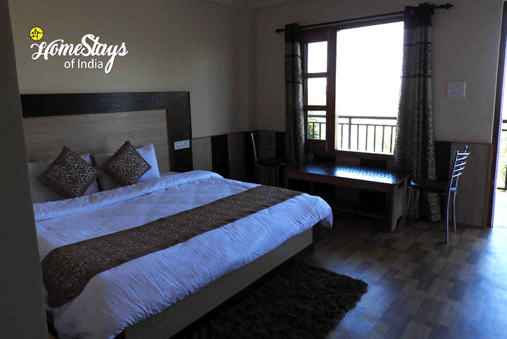 Classic-room-3.1-Valley of Dreams Homestay-Shimla