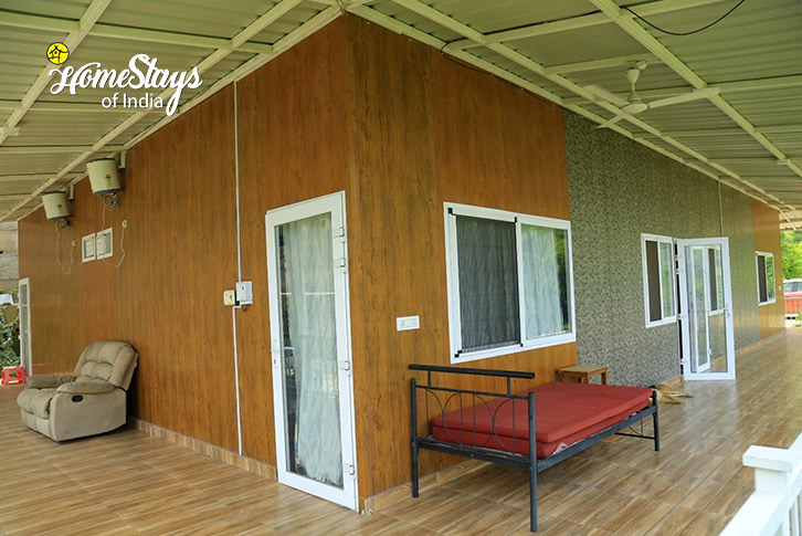 Common-Area-Happy Haze Homestay-Sirmaur