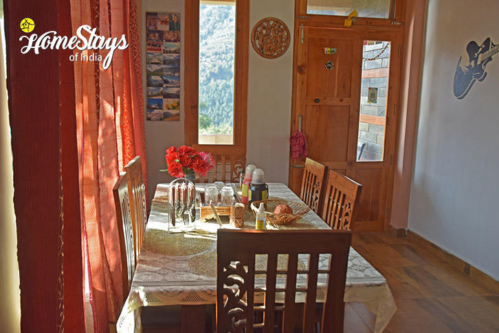 Dining-Kais Village Homestay-Kullu