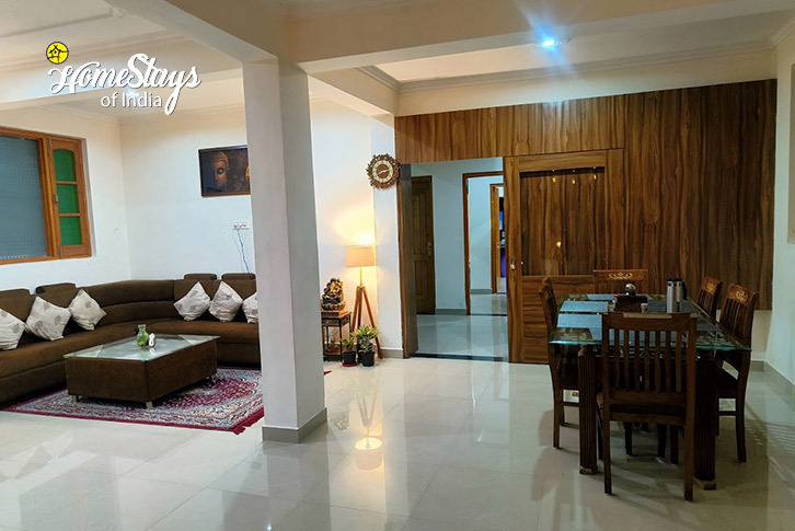 Dining-Satobari Homestay-Mcleodganj