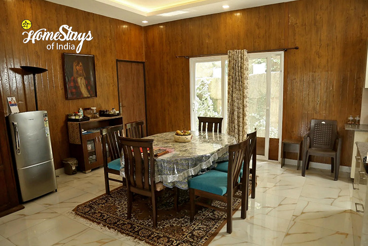 Dining-Area-Happy Haze Homestay-Sirmaur