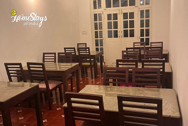 Dining-Room-Brew Memories Homestay-Chikkamagaluru