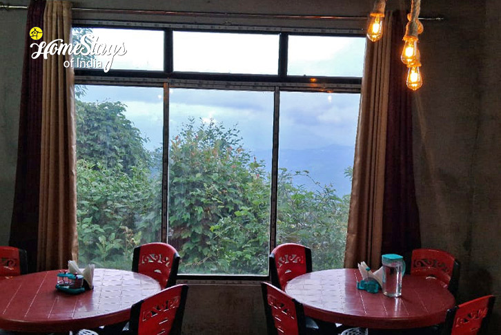 Dining-Peaks & Valleys Homestay-Rishop