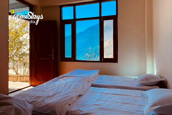 Dormitory-Panorama Peaks Homestay-Manali