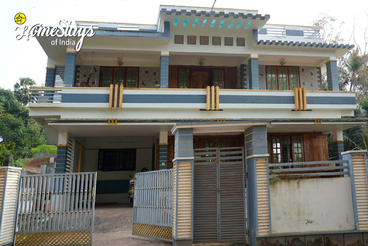 Exterior-Peaceful Pondside Homestay-Thiruvananthapuram