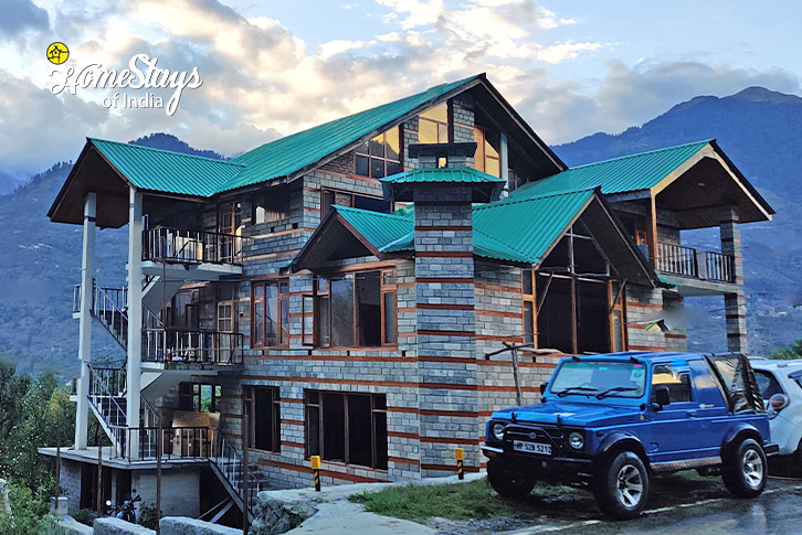 Exterior-2-Celestia Boutique Homestay-Naggar