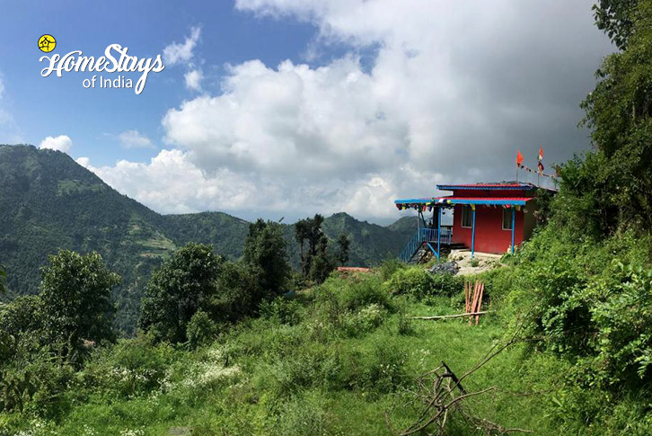 Exterior-Cloud Trails Homestay, Dhanolti