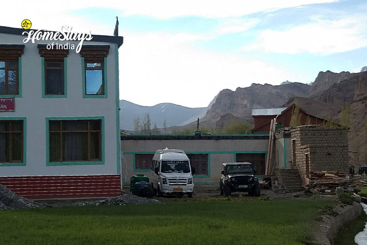 Exterior-Buddha Rock Homestay-Mulbekh