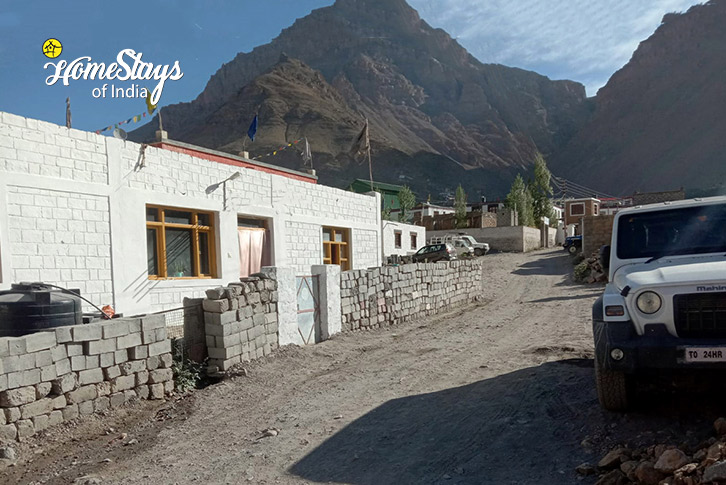 Exterior-Khangu Homestay-Kaza