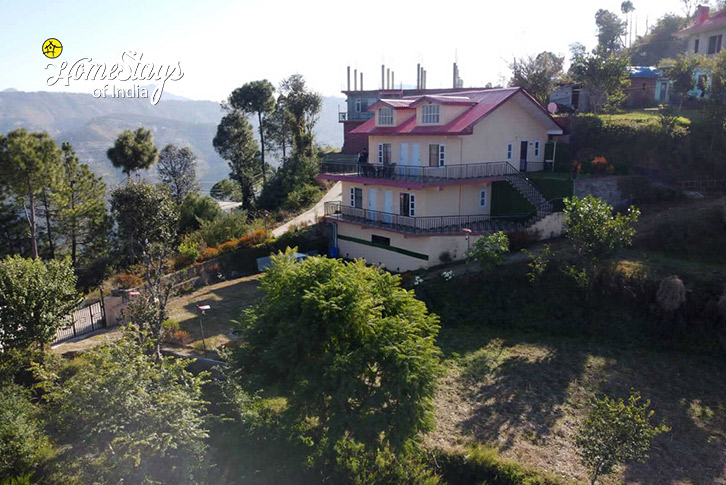 Exterior-Side-iew-Valley of Dreams Homestay-Shimla