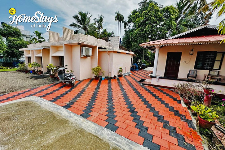 Exterior-Vew-Pampa Riverside Community Homestay-Alleppey