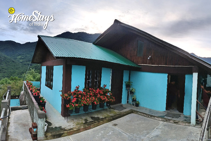 Exterior View-Happy Hues Homestay, Khonoma-Kohima