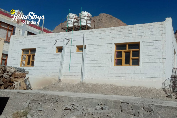 Exterior-View-Khangu Homestay-Kaza