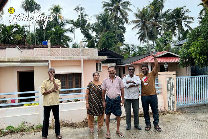 Exterior-view-Pampa Riverside Community Homestay-Alleppey