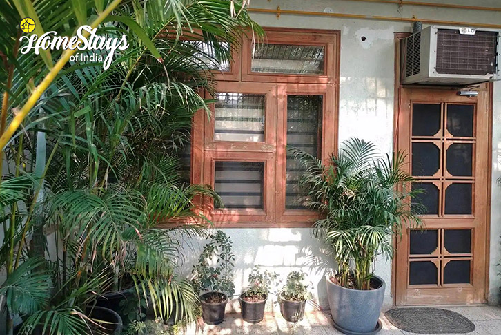 Exterior-view-The Green Grace Homestay-Faridabad