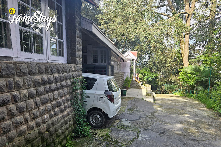 Extrance-The Antique Abode Heritage Homestay, Shimla