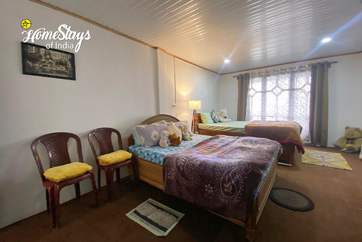 Family-Room-1.3-Sunrise Crest Homestay, Rangbull-Darjeeling