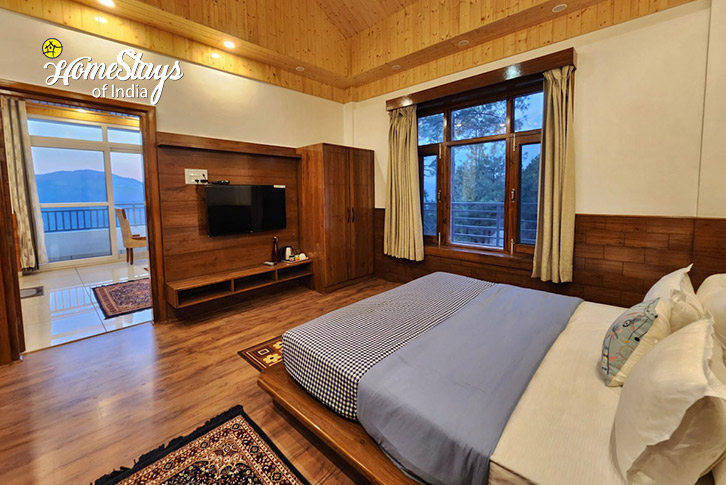 Family-Room-Radiance Homestay-Kumarsain, Narkanda