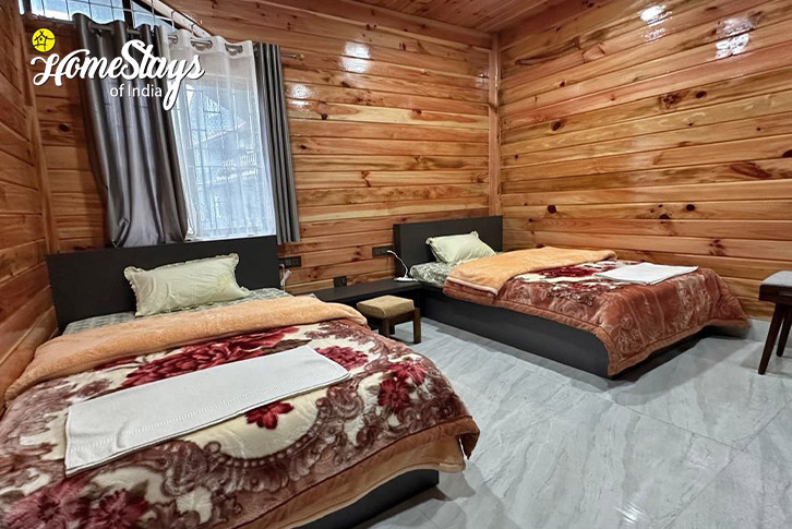 Family-Room-Symphony Homestay-Ziro