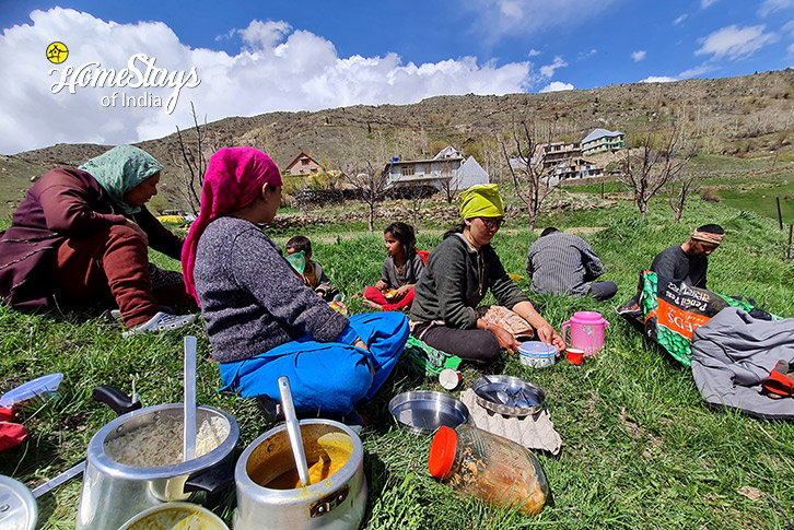 Food-Making-outside-Cosmic Harmony Homestay-Tandi