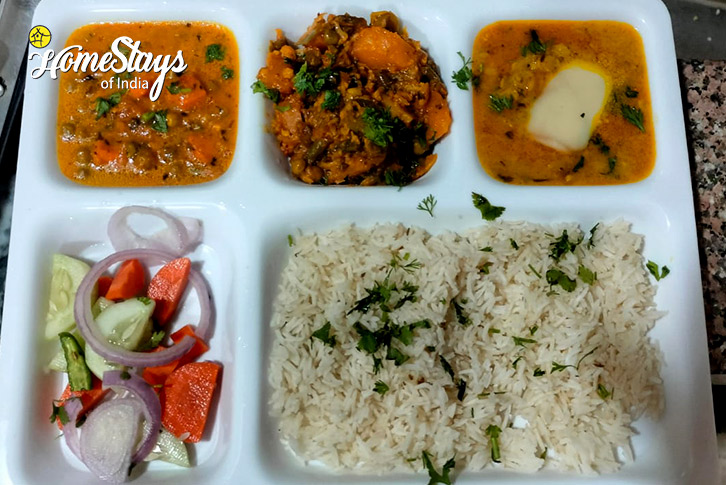 Food-Thali-Hillside Harmony Homestay-Chail