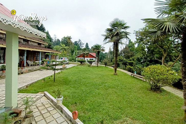 Front-background-Timeless Elegance Heritage Homestay-Takdah