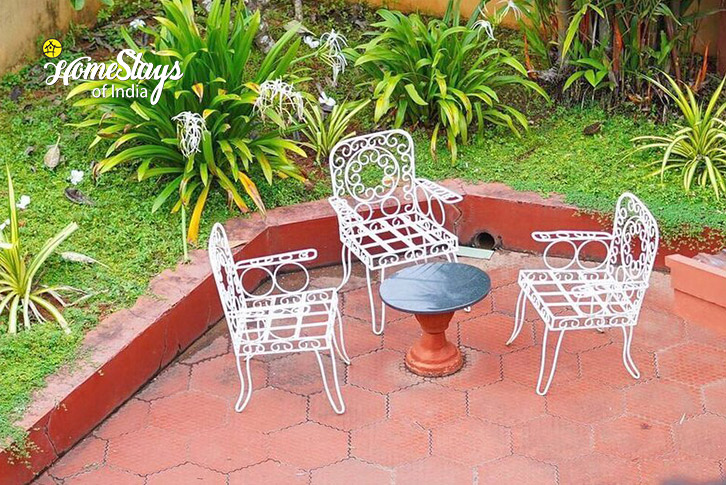 Garden-Sitting-Palm Paradise Homestay-Kozhikode