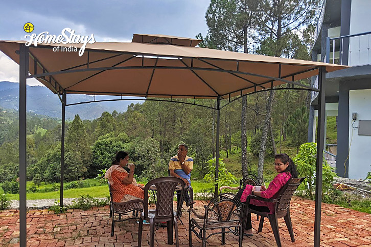 Guest-Dreamy Dawn Homestay-Kausani