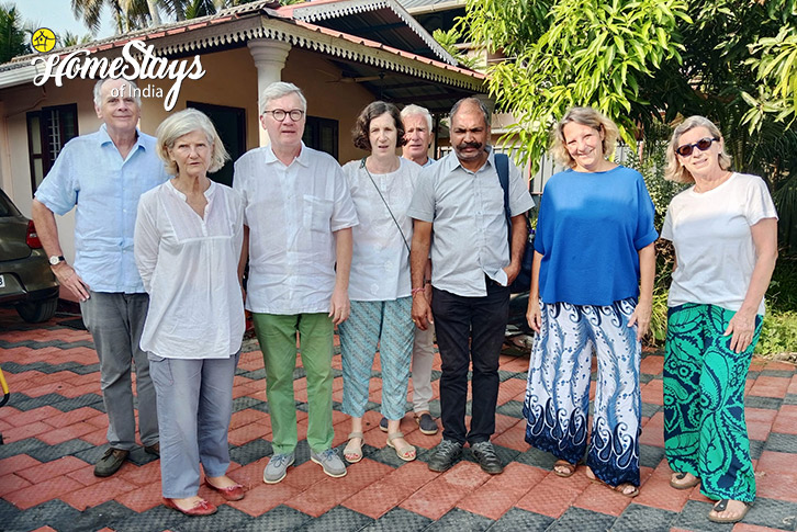 Happy-Guest-Pampa Riverside Community Homestay-Alleppey