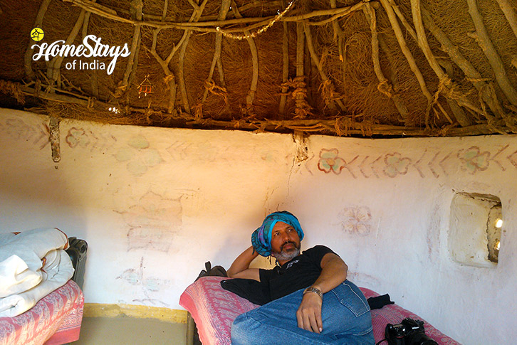 Inside Hut-Khuri-Homestay-Jaisalmer