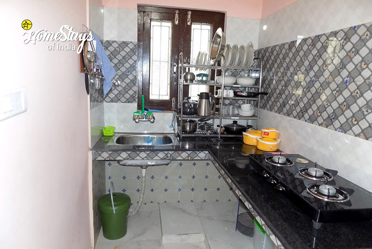 Kitchen-Kumaon Retreat Homestay-Bhimtal