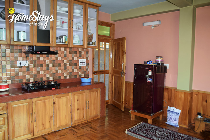 Kitchen-Kais Village Homestay-Kullu