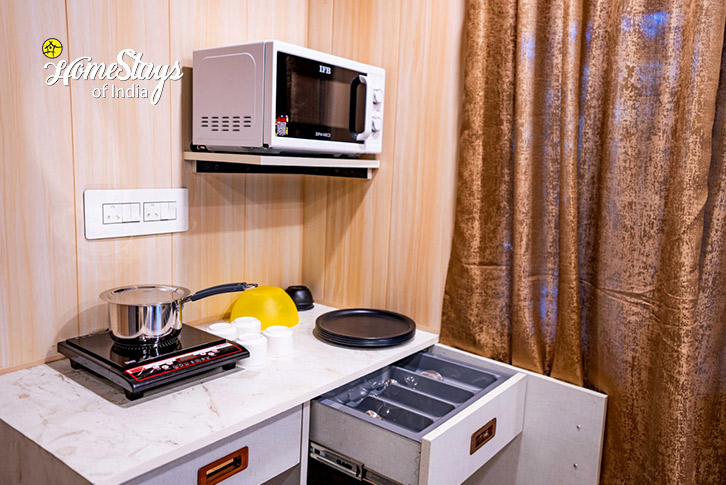 Family Room Kitchen-Area-in-Room-Breakaway Homestay-Nainital