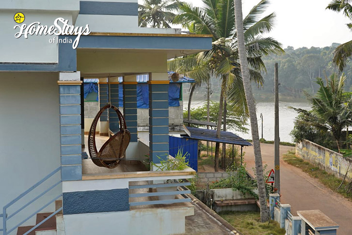 Lake-View-Peaceful Pondside Homestay-Thiruvananthapuram