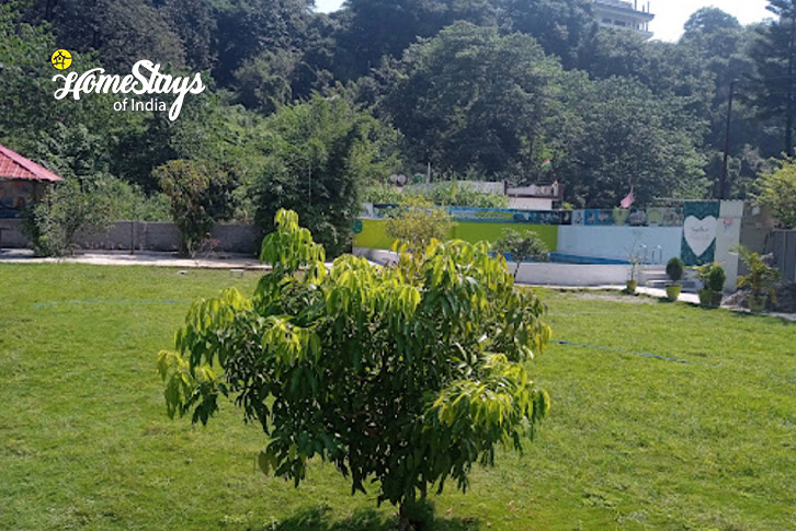 Lawn-Area-The Hidden Bliss Farmstay-Dehradun