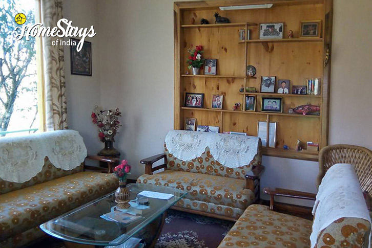 Living-Area-Kais Village Homestay-Kullu